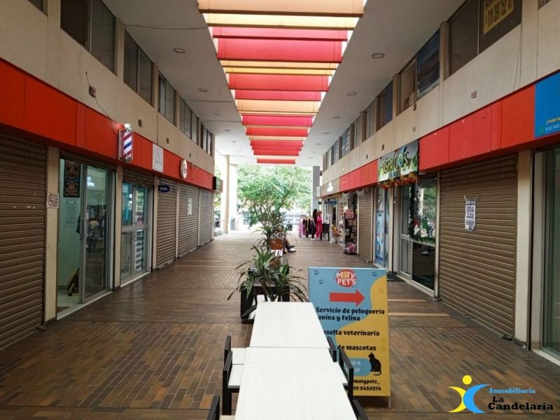 Local en arriendo o venta Antioquia Medellín Los Alpes 10 m2 Habitaciones 0 Baños 1 Garajes 0 Precio venta $120000000 Precio arriendo $1300000