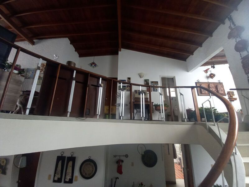 Casa en venta Antioquia Medellín Los Colores 379 m2 Habitaciones 5 Baños 4 Garajes 1 Precio $1650000000