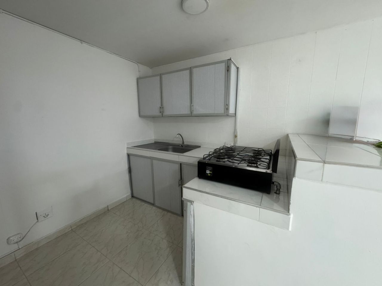 Apartamento en arriendo Risaralda Pereira Popular Modelo 72 m2 Habitaciones 1 Baños 1 Garajes 2 Precio $1600000