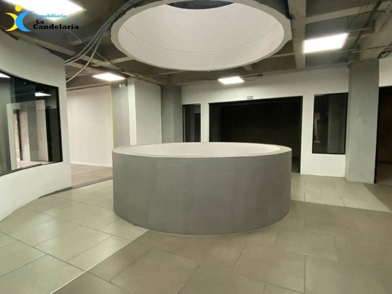 Local en arriendo o venta Antioquia Medellín San Isidro 16 m2 Habitaciones 0 Baños 1 Garajes 0 Precio venta $133450000 Precio arriendo $1262280
