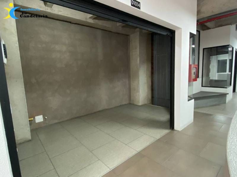 Local en arriendo o venta Antioquia Medellín San Isidro 13 m2 Habitaciones 0 Baños 1 Garajes 0 Precio venta $111945000 Precio arriendo $1137888