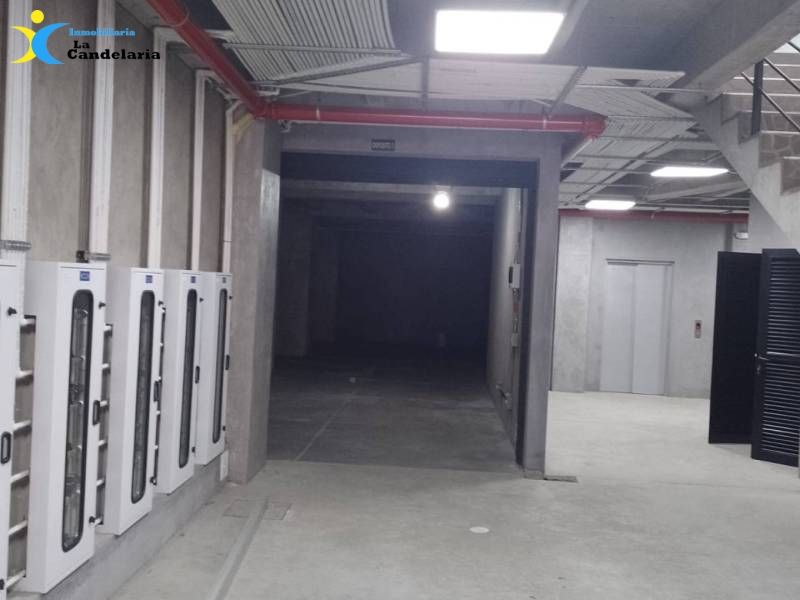 Local en arriendo o venta Antioquia Medellín San Isidro 130 m2 Habitaciones 0 Baños 1 Garajes 0 Precio venta $1300000000 Precio arriendo $17420000