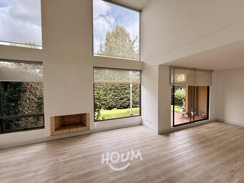 Casa en arriendo Cundinamarca Bogotá Conejera 190 m2 Habitaciones 4 Baños 6 Garajes 2 Precio $9000000