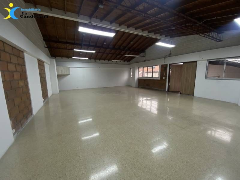 Local en venta Antioquia Medellín Boston 700 m2 Habitaciones 0 Baños 2 Garajes 0 Precio $7300000000