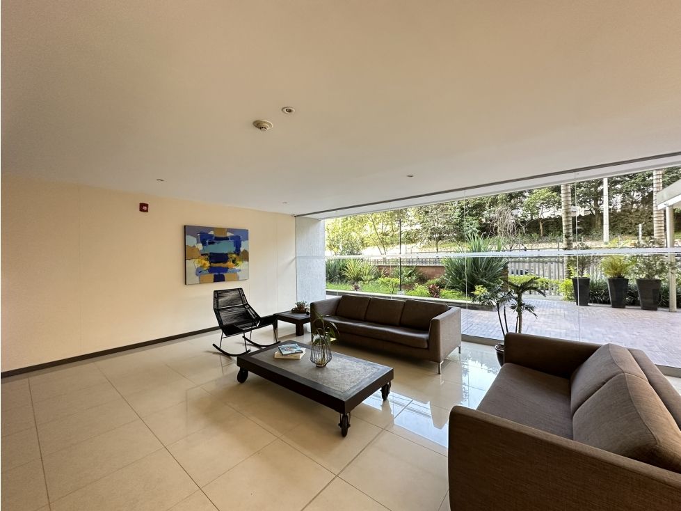 Apartaestudio en arriendo Antioquia Envigado Zúñiga 118 m2 Habitaciones 3 Baños 3 Garajes 2 Precio $7800000