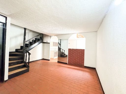 Casa en venta Valle Del Cauca Cali Tejares - Cristales 70 m2 Habitaciones 3 Baños 2 Garajes 1 Precio $250000000