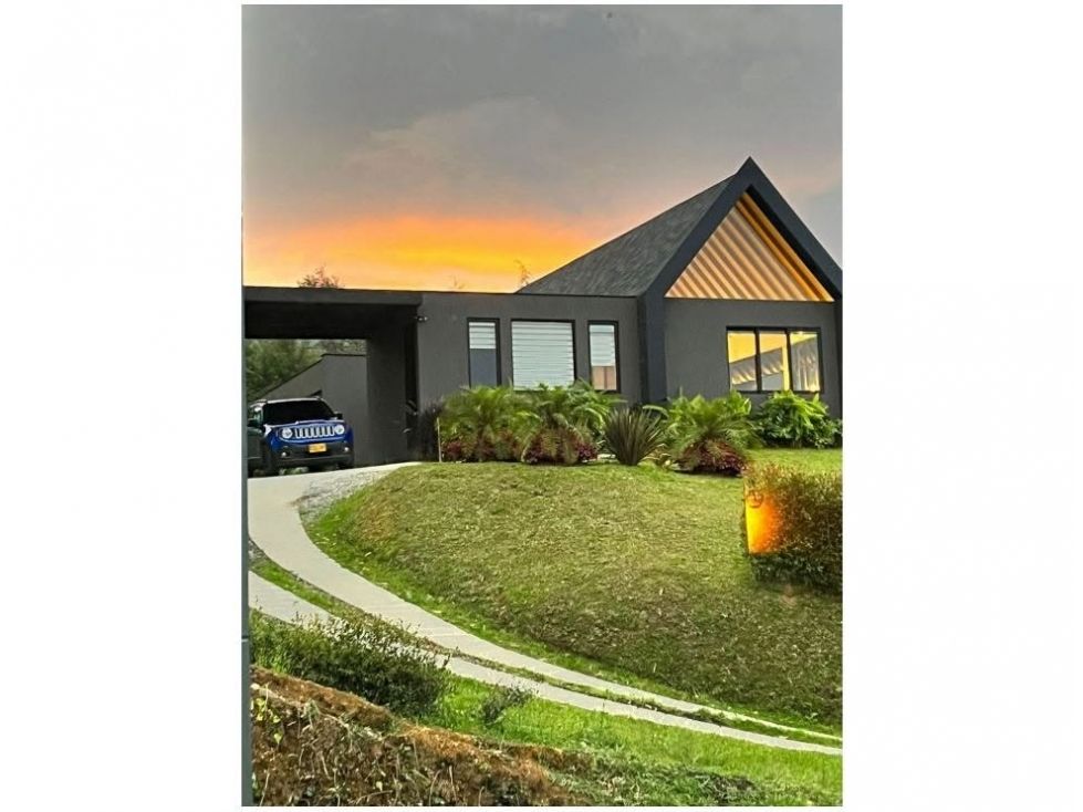 Casa Campestre en arriendo Antioquia Rionegro Rionegro 230 m2 Habitaciones 3 Baños 3 Garajes 1 Precio $14000000