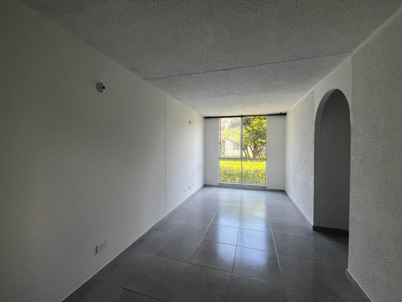 Apartamento en arriendo Valle Del Cauca Cali Brisas De Los Álamos 60 m2 Habitaciones 3 Baños 2 Garajes 1 Precio $1300000