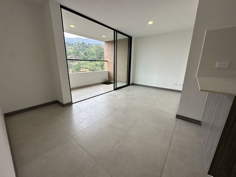 Apartamento en arriendo Antioquia Envigado El Salado 73 m2 Habitaciones 3 Baños 2 Garajes 1 Precio $3450000