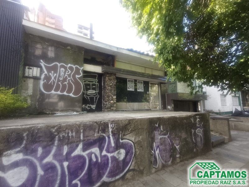 Local en arriendo Antioquia Medellín Rosales 240 m2 Habitaciones 0 Baños 3 Garajes 1 Precio $21420000