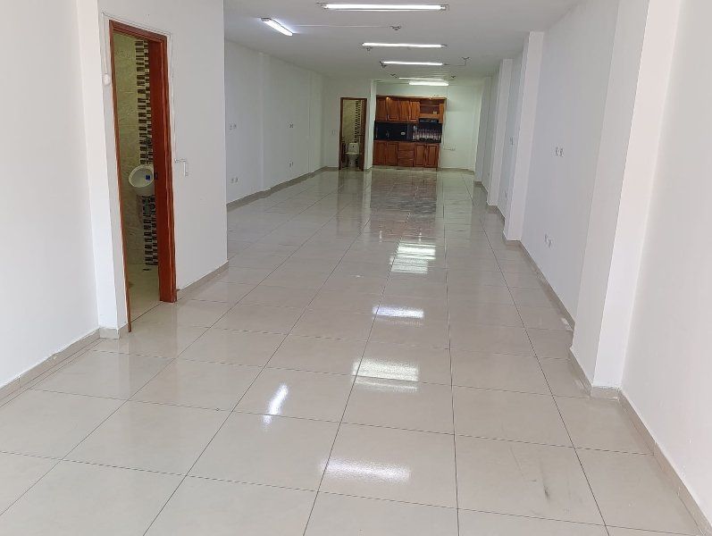 Local en arriendo Antioquia Itagüí Simón Bolívar 100 m2 Habitaciones 0 Baños 2 Garajes 0 Precio $3200000