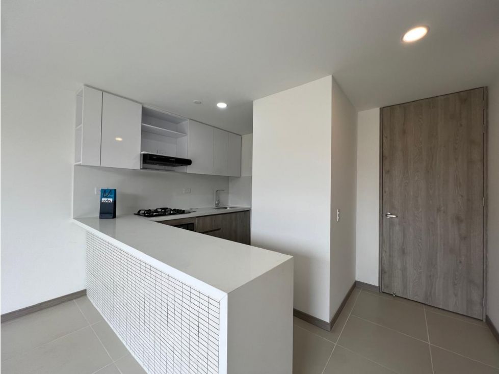Apartamento en arriendo Antioquia Itagüí Zona Industrial 1 67 m2 Habitaciones 3 Baños 2 Garajes 1 Precio $2800000