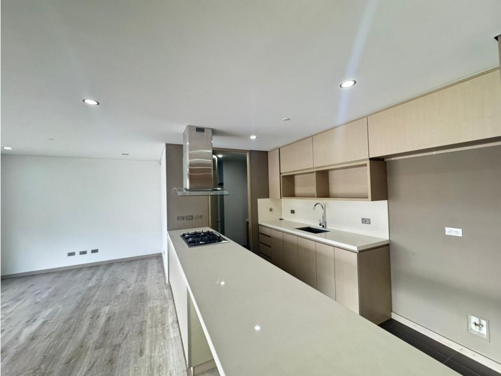 Apartaestudio en arriendo Antioquia Medellín Altos Del Poblado 110 m2 Habitaciones 2 Baños 3 Garajes 2 Precio $8000000