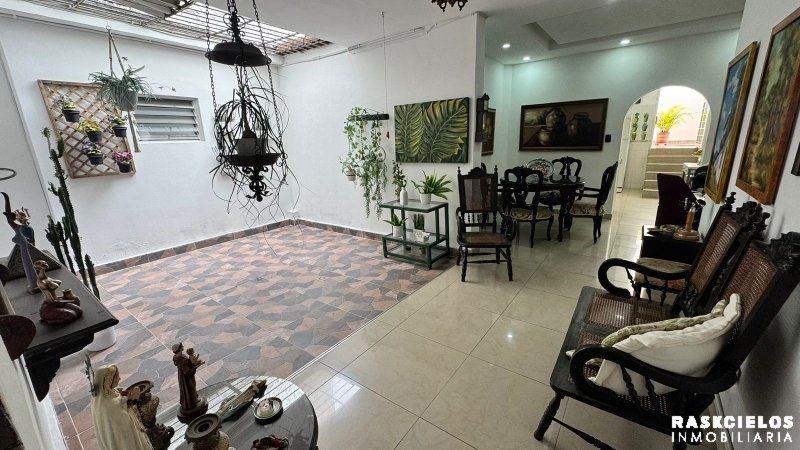 Casa en arriendo Antioquia Medellín Bolivariana 260 m2 Habitaciones 5 Baños 2 Garajes 0 Precio $5000000