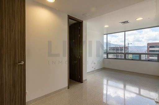 Consultorio en arriendo Antioquia Medellín Simesa 26 m2 Habitaciones 0 Baños 1 Garajes 1 Precio $3400000