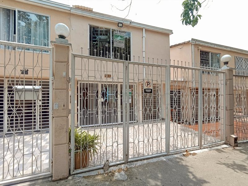 Casa en arriendo Antioquia Medellín Las Playas 250 m2 Habitaciones 6 Baños 4 Garajes 1 Precio $5500000