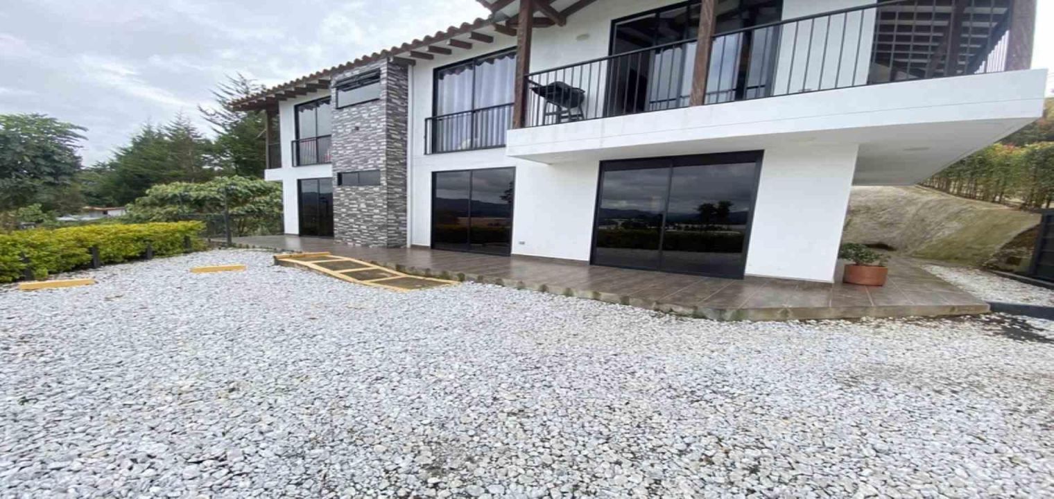 Casa en arriendo Antioquia Rionegro Rionegro 132 m2 Habitaciones 4 Baños 2 Garajes 1 Precio $4000000