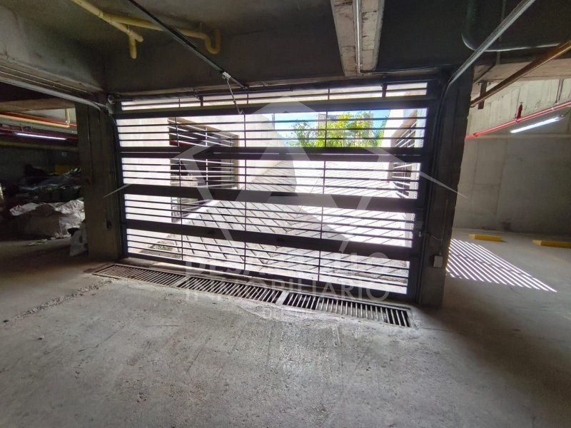 Local en arriendo o venta Antioquia Envigado El Dorado 309 m2 Habitaciones 0 Baños 1 Garajes 30 Precio venta $3590000000 Precio arriendo $27000000