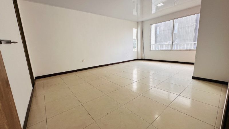 Oficina en arriendo Valle Del Cauca Cali Cañaveralejo - Seguros Patria 60 m2 Habitaciones 0 Baños 2 Garajes 0 Precio $1850000
