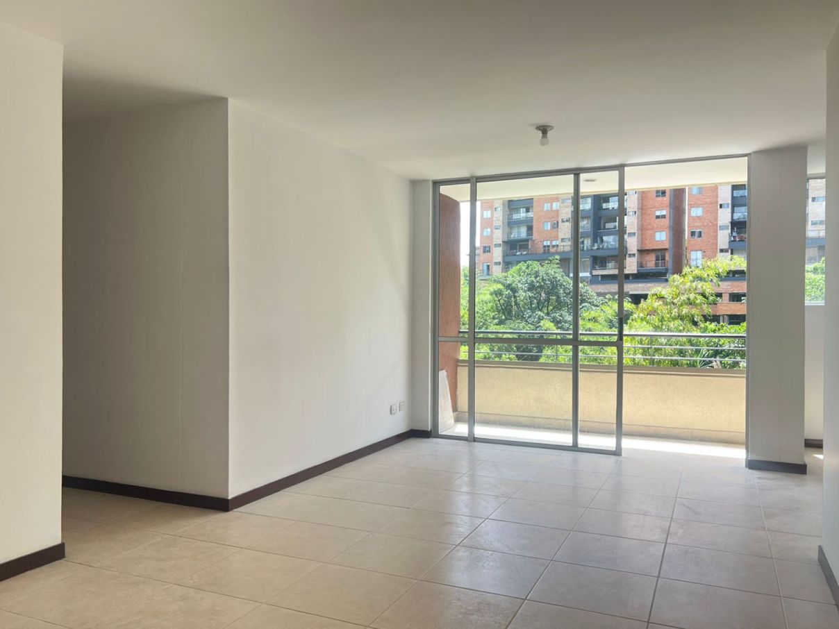 Apartamento en arriendo Antioquia Envigado La Inmaculada 88 m2 Habitaciones 3 Baños 2 Garajes 1 Precio $4950000