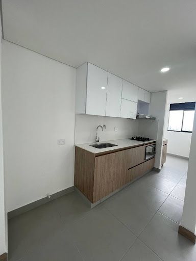 Apartamento en arriendo Antioquia Envigado Loma Del Barro 75 m2 Habitaciones 2 Baños 2 Garajes 1 Precio $3500000