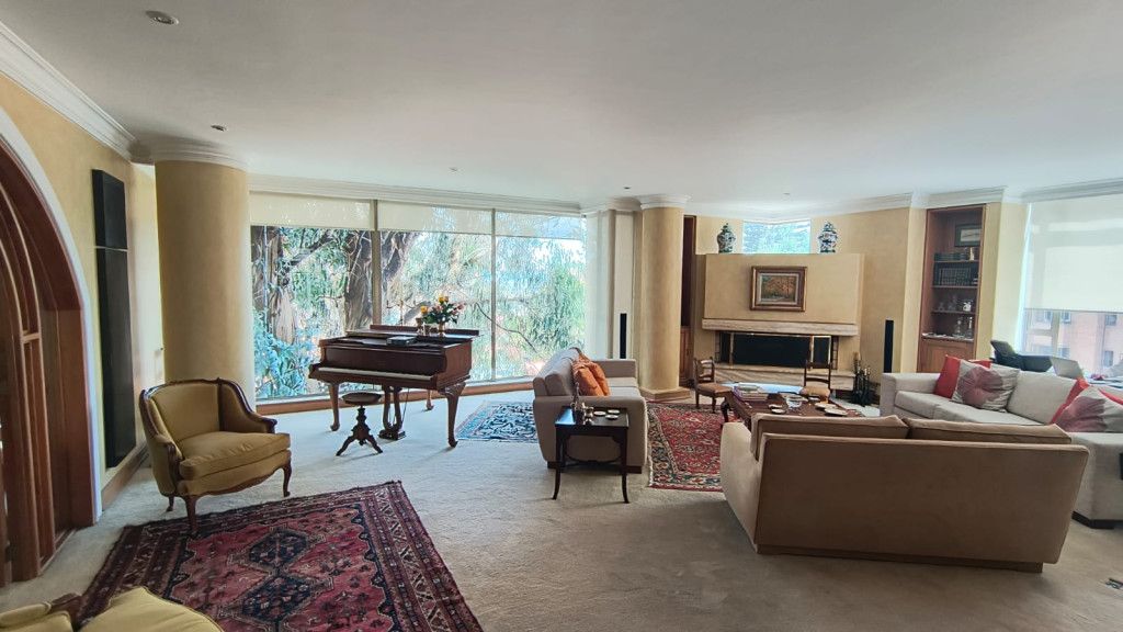 Apartamento en arriendo Cundinamarca Bogotá Los Rosales 223 m2 Habitaciones 2 Baños 4 Garajes 2 Precio $13326000