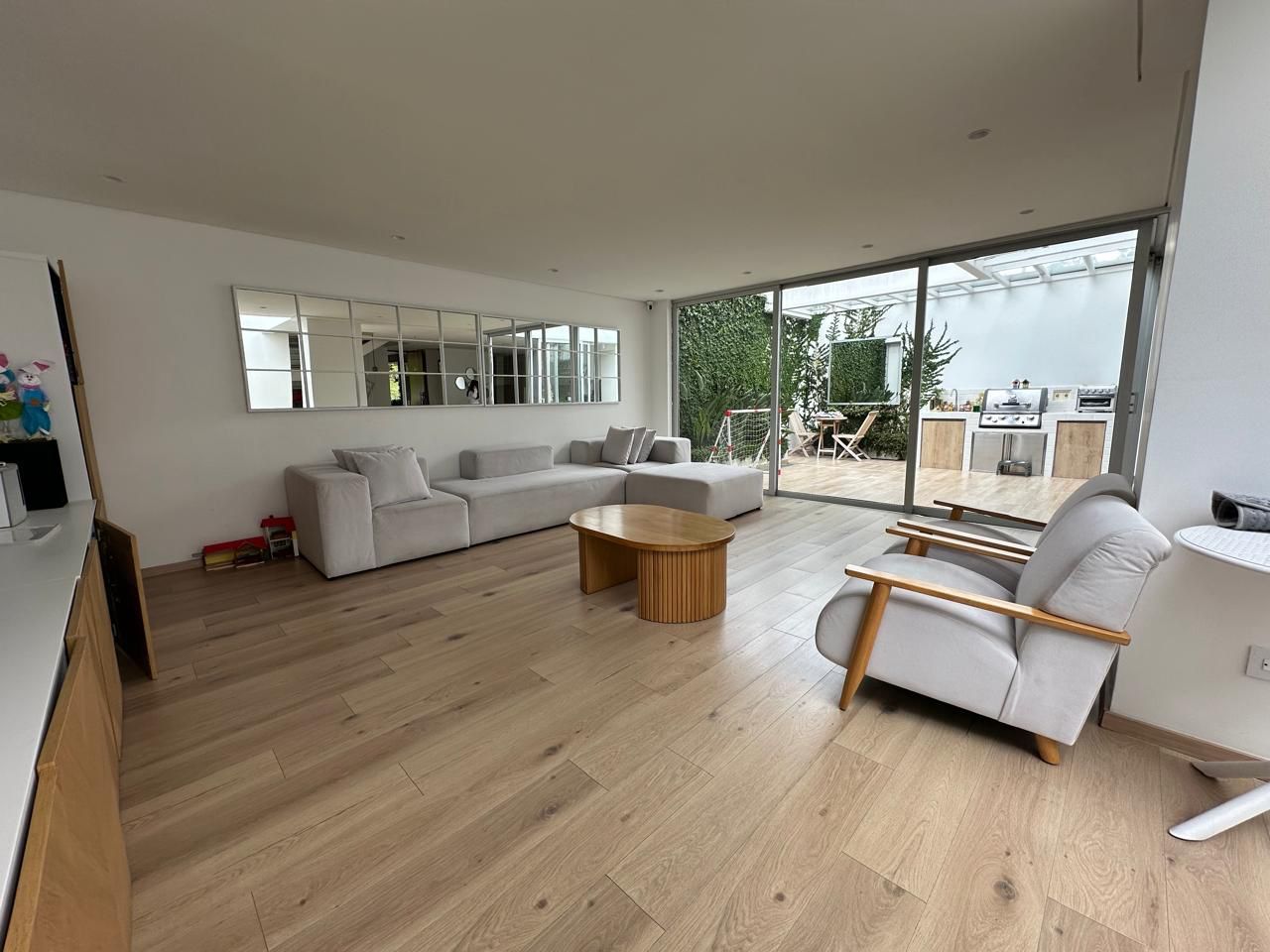 Casa en venta Antioquia Rionegro Ub Lotus Et I 300 m2 Habitaciones 4 Baños 5 Garajes 1 Precio $1500000000