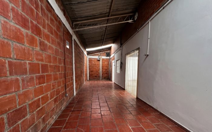 Bodega en venta Valle Del Cauca Cali Alfonso López Ii Etapa 120 m2 Habitaciones 0 Baños 1 Garajes 2 Precio $460000000
