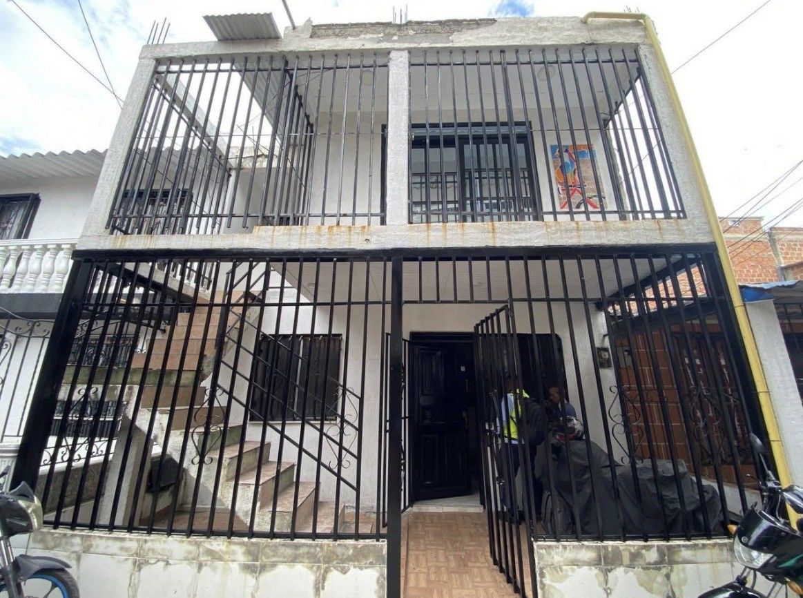 Casa en venta Valle Del Cauca Cali Valle Grande 48 m2 Habitaciones 4 Baños 2 Garajes 0 Precio $195000000