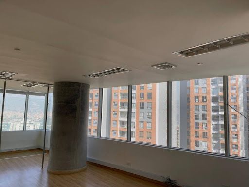 Oficina en arriendo Antioquia Medellín San Diego 67 m2 Habitaciones 0 Baños 1 Garajes 1 Precio $5500000