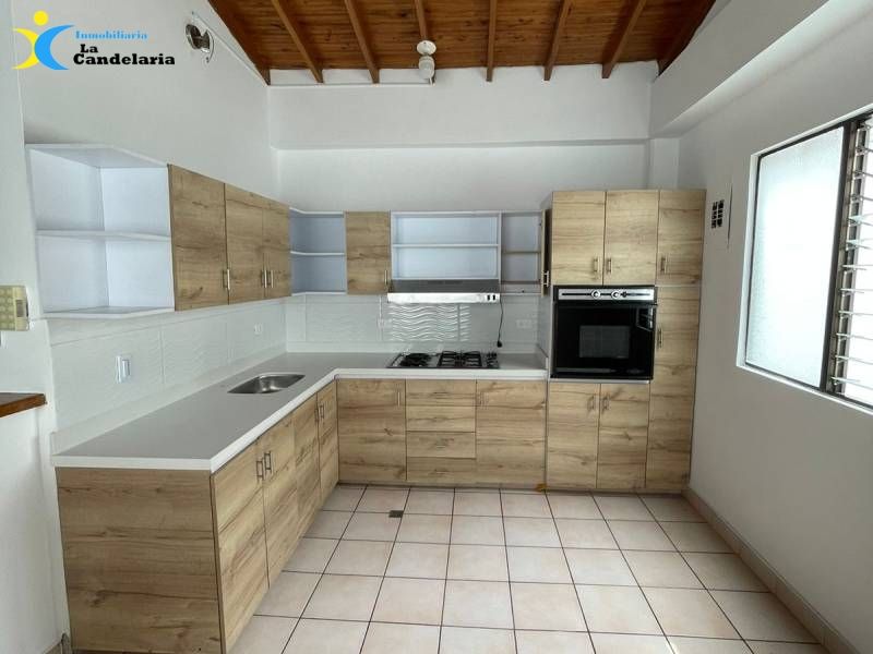 Apartamento en arriendo o venta Antioquia Medellín Calasanz Parte Alta 215 m2 Habitaciones 4 Baños 4 Garajes 0 Precio venta $810000000 Precio arriendo $4250000