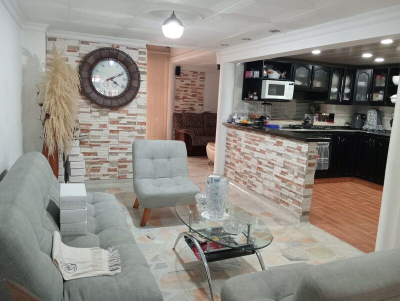 Casa en venta Santander Floridablanca Los Rosales 176 m2 Habitaciones 4 Baños 3 Garajes 1 Precio $490000000
