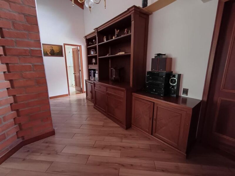 Casa en venta Antioquia Medellín Astorga 285 m2 Habitaciones 4 Baños 5 Garajes 2 Precio $1400000000