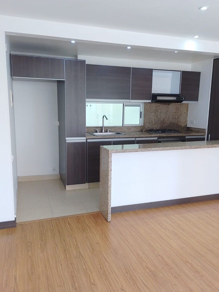 Apartamento en venta Cundinamarca Bogotá Santa Teresa 73 m2 Habitaciones 3 Baños 2 Garajes 1 Precio $450000000