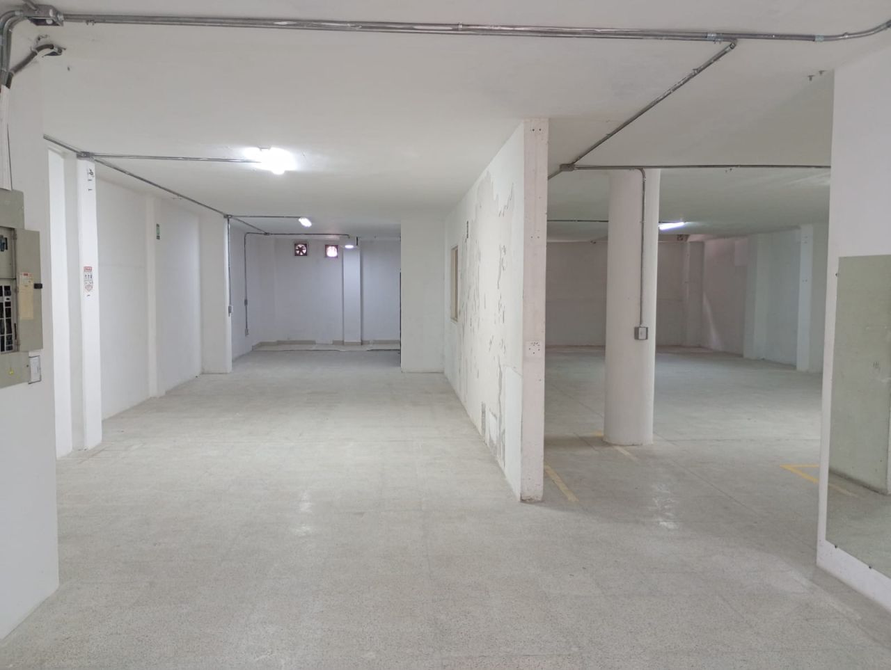 Local en arriendo Antioquia Itagüí Santa Maria Et Iii 320 m2 Habitaciones 0 Baños 2 Garajes 3 Precio $18800000