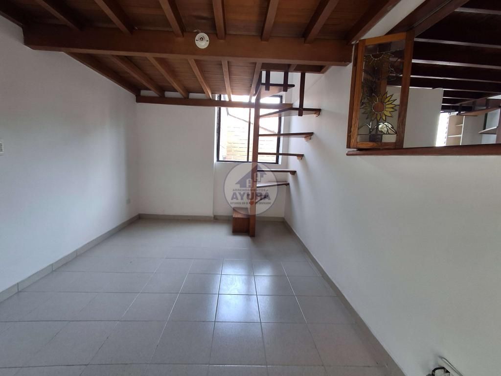 Apartamento en arriendo Antioquia Envigado La Paz 120 m2 Habitaciones 3 Baños 2 Garajes 1 Precio $3300000