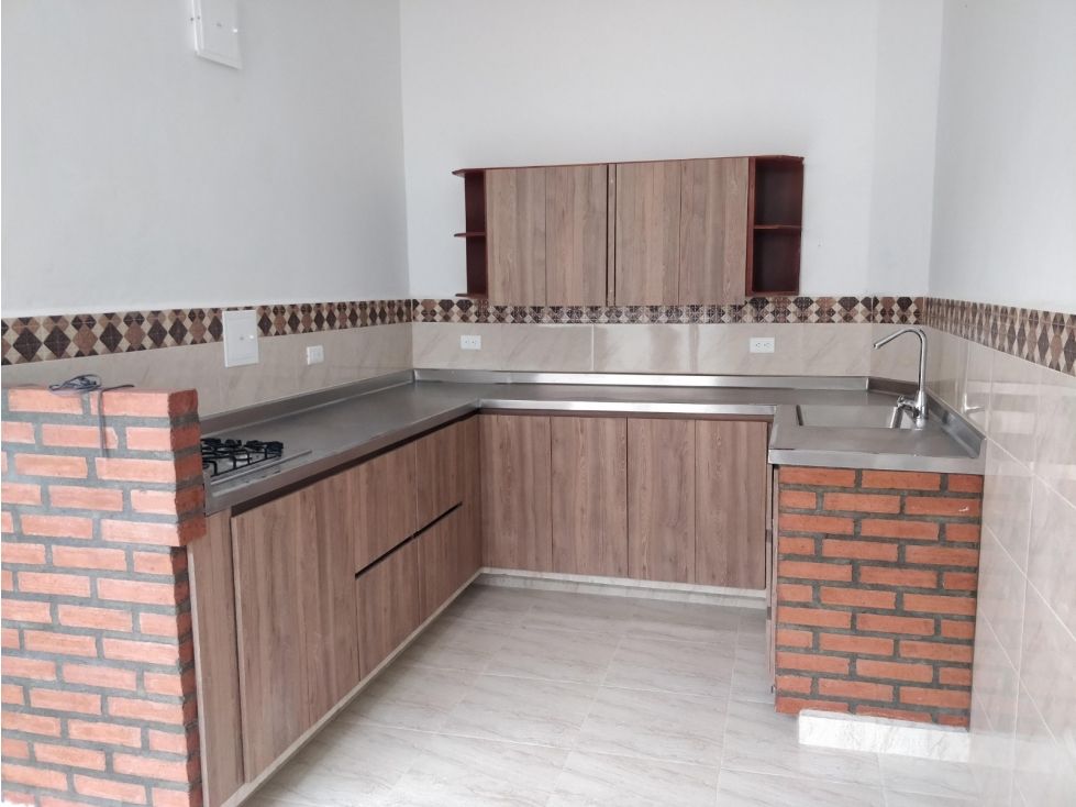 Casa en arriendo Antioquia Medellín Campo Alegre 267 m2 Habitaciones 4 Baños 2 Garajes 0 Precio $4100000