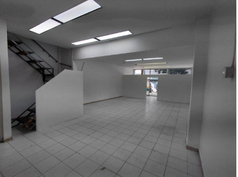 Local en arriendo Antioquia Itagüí La Esmeralda 97 m2 Habitaciones 0 Baños 1 Garajes 0 Precio $5335000