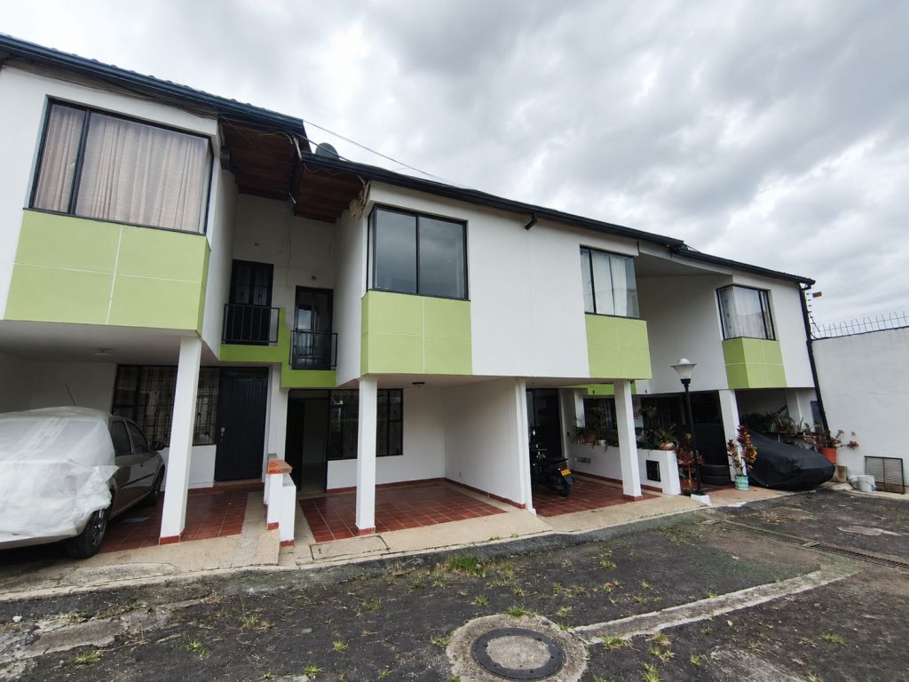 Casa en venta Cundinamarca Fusagasugá Antiguo Balmoral 118 m2 Habitaciones 3 Baños 3 Garajes 1 Precio $370000000