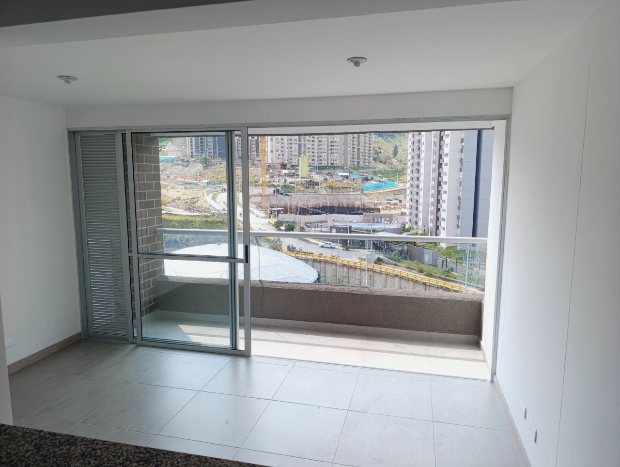 Apartamento en arriendo Antioquia Medellín San Cristobal 70 m2 Habitaciones 3 Baños 2 Garajes 1 Precio $3500000