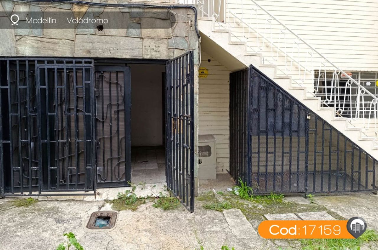 Casa en arriendo Antioquia Medellín Los Pinos 400 m2 Habitaciones 10 Baños 4 Garajes 0 Precio $11000000