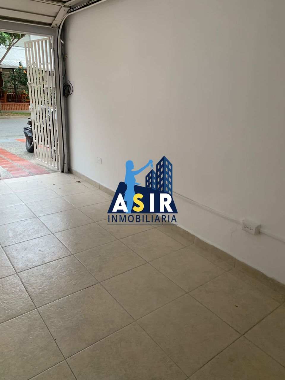 Local en arriendo Antioquia Medellín Estadio 18 m2 Habitaciones 0 Baños 0 Garajes 0 Precio $1150000