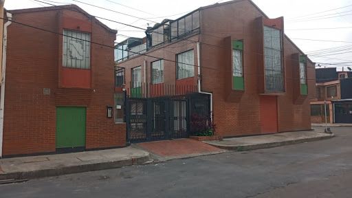 Casa en arriendo Cundinamarca Bogotá La Soledad Norte 80 m2 Habitaciones 3 Baños 2 Garajes 1 Precio $1995000