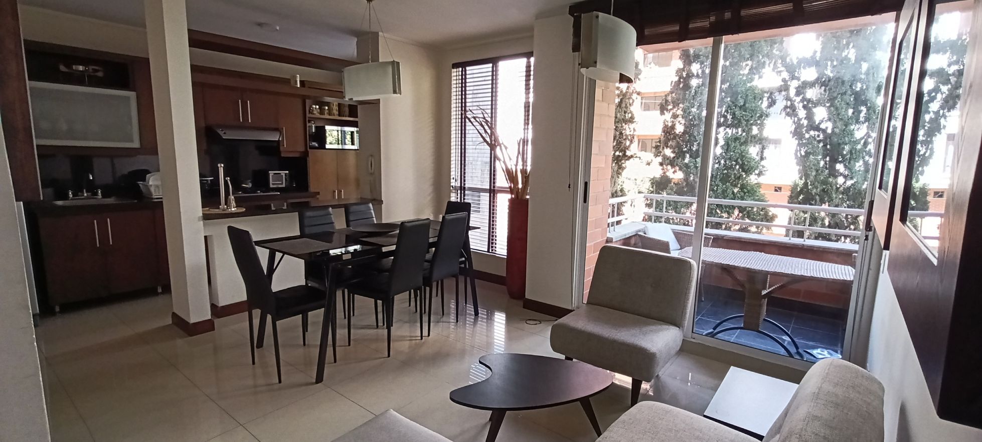 Apartamento en arriendo Antioquia Medellín La Aguacatala 75 m2 Habitaciones 2 Baños 2 Garajes 1 Precio $4600000
