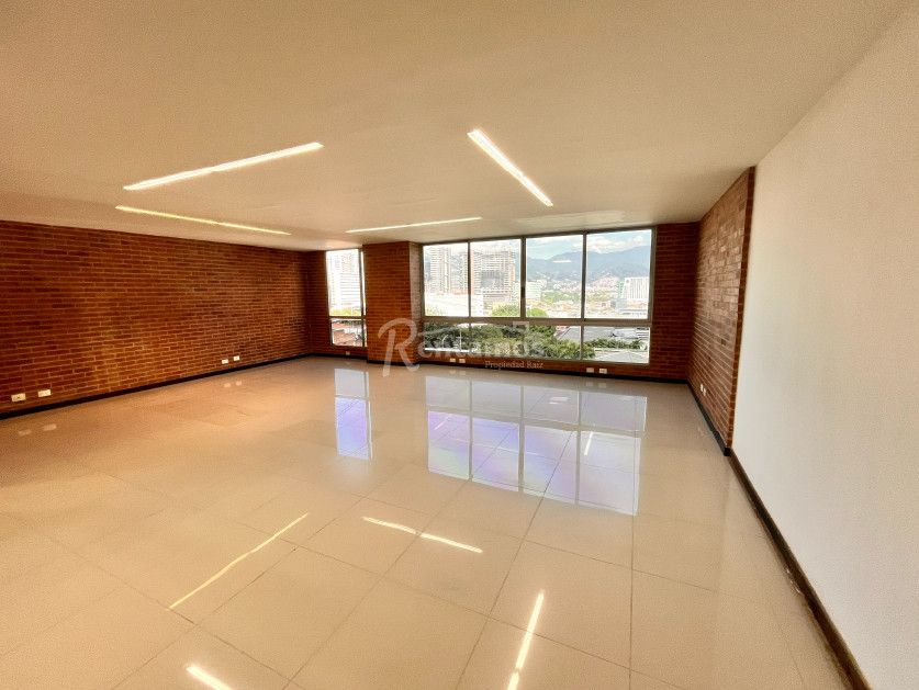 Oficina en arriendo Antioquia Medellín Colombia 63 m2 Habitaciones 0 Baños 1 Garajes 1 Precio $4980000