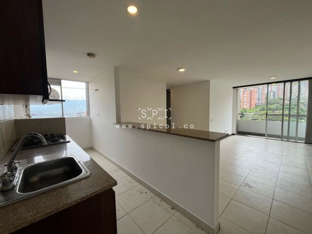Apartamento en arriendo Antioquia Envigado Uribe Ángel 65 m2 Habitaciones 2 Baños 2 Garajes 1 Precio $3300000