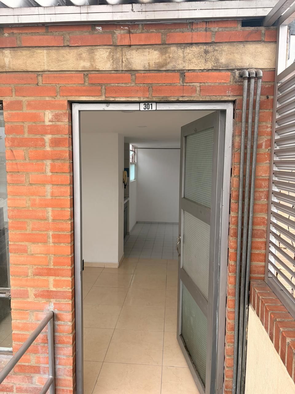 Apartaestudio en arriendo Cundinamarca Bogotá La Estradita 42 m2 Habitaciones 2 Baños 1 Garajes 0 Precio $1300000