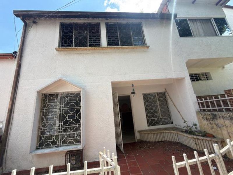Casa en venta Santander Floridablanca Palomitas Altos 109 m2 Habitaciones 3 Baños 2 Garajes 0 Precio $330000000