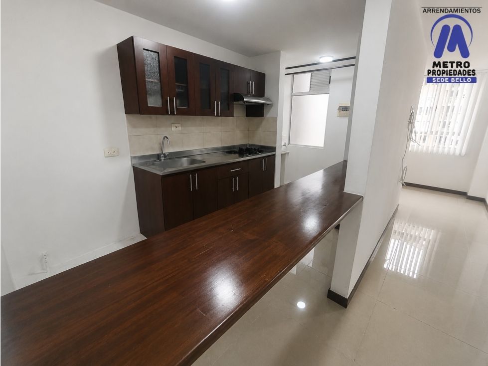 Apartamento en arriendo Antioquia Bello Zona Industrial 1 70 m2 Habitaciones 3 Baños 2 Garajes 2 Precio $2400000