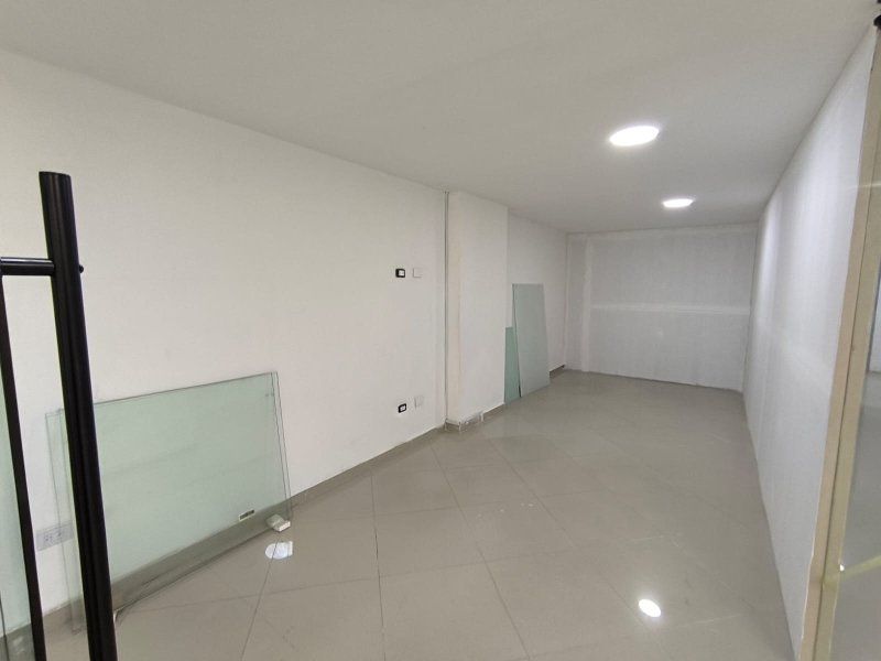 Local en arriendo Antioquia Sabaneta Aliadas Del Sur 22 m2 Habitaciones 0 Baños 1 Garajes 0 Precio $2200000